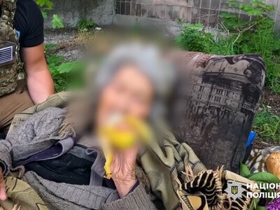 15 дней пролежала без еды: Из Покровска эвакуировали пожилую женщину на грани смерти