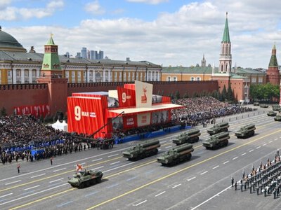 На параде в Москве показали беспилотники, которыми Россия атакует Украину