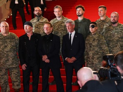 Лидер группы U2: «Важно напоминать миру о ежедневном героизме украинских военных»