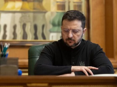 Зеленский ввел санкции против россиян, связанных с известным казино