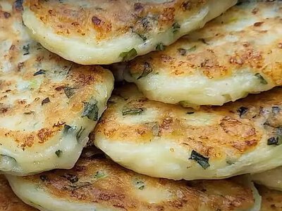 Самые быстрые ленивые пирожки на завтрак: готовим 30 штук всего за 10 минут