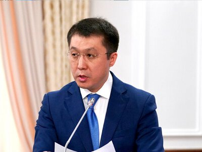 Уволен министр транспорта Карабаев