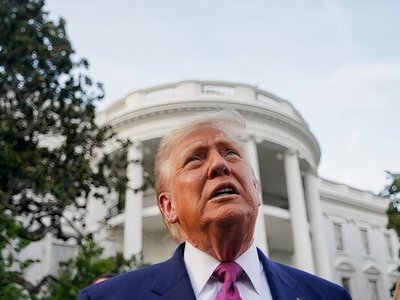 Бесстрашный патриот, ведущий США к Золотому веку. Белый дом поздравил Трампа с 79-м днем рождения