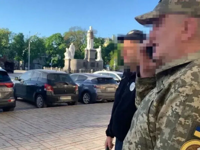 СБУ и полиция проводят отработку в центре Киева: возможна проверка документов