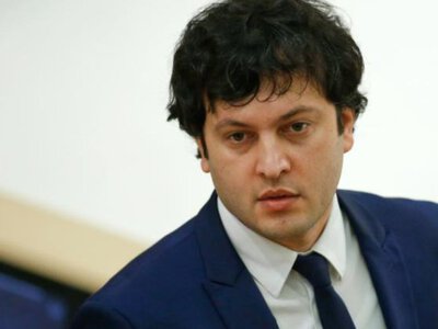 Премьер разнес НПО: Они поддерживают наркотики и работают на внешних хозяев!