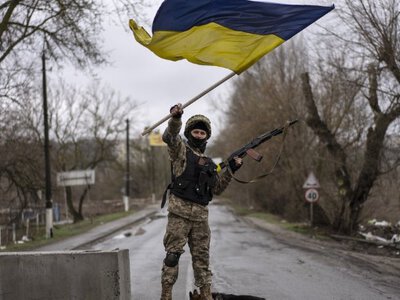 Жертв будет больше: NYT — о выходе США из участия в войне в Украине