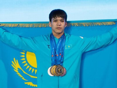 Алихан Аскарбай стал чемпионом Азии по тяжелой атлетике в Астане