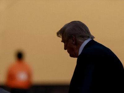 Громкие заявления Трампа не означают, что теперь он окончательно с Украиной – FT