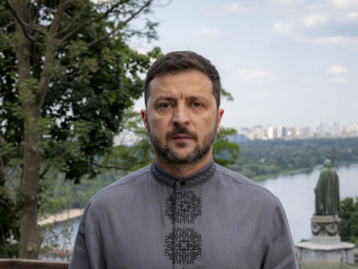«Украинцы здесь были, есть и будут»: Зеленский обратился к народу в День государственности — трогательное видеообращение (ВИДЕО)