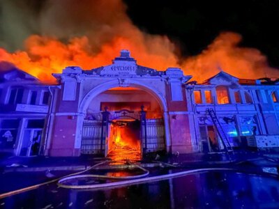 Как горел легендарный Привоз в Одессе (фото, видео)