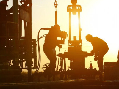 Цена на нефть Brent достигла недельного максимума