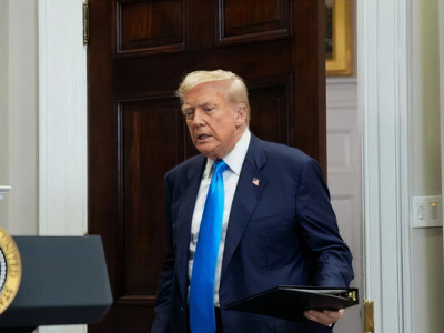 Трамп посоветовал неудачнику Медведеву следить за словами и высказался о мертвых экономиках РФ и Индии