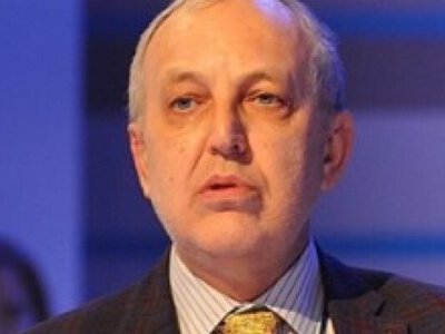 Юрий Макаров: известный журналист порезал сам себя ножом