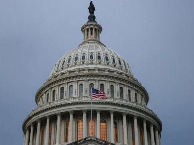 Сенат США расследует связи Трампа с российскими бизнес-группами: новый виток скандала