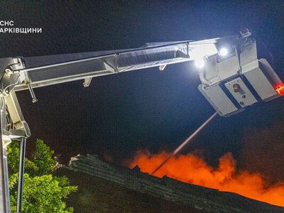 В ночной атаке РФ дронами на Харьков пострадали супруги: показали последствия