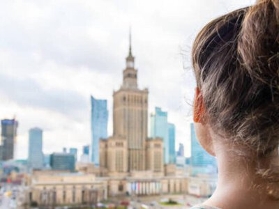 800+ только за работу: президент Польши меняет правила для украинских беженцев