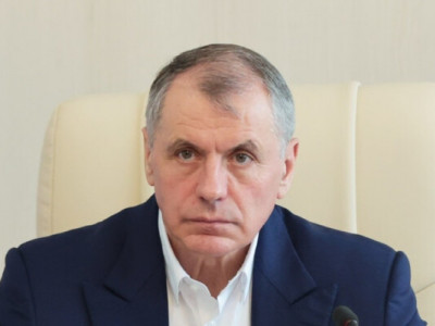 В крымских школах 1 сентября будут включать новый гимн Крыма, одобренный российскими властями – Константинов