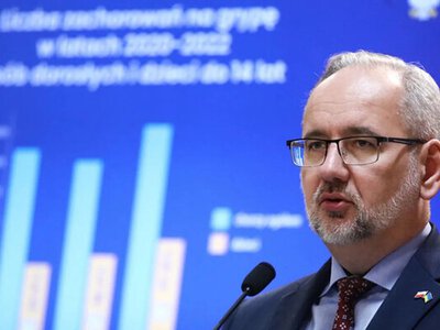 Экс-министра здравоохранения Польши избили из-за COVID-политики, он в больнице