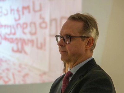 Посол Германии в Тбилиси вновь под огнем критики ГМ