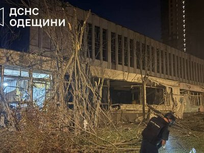 Массированная ночная атака на Одессу: разрушены жилые дома и Дворец спорта