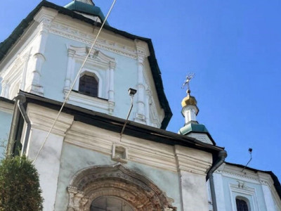 В Сумах российский дрон попал в кафедральный собор - символ города