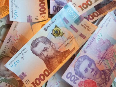 Чуть меньше 600 гривен каждый месяц: на карту начнет поступать новая доплата