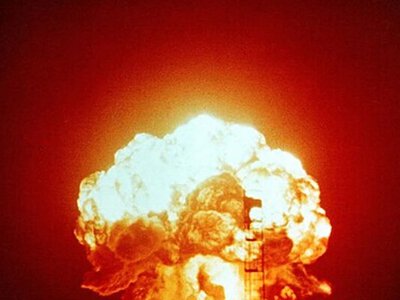 Угроза ядерной войны сейчас на самом высоком уровне – The Telegraph