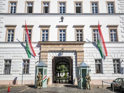 В Минобороны Венгрии заявили, что военные не причастны к запуску дронов в сторону Украины