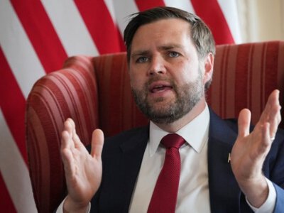 Вице-президент США: Россия отказывается от переговоров по Украине