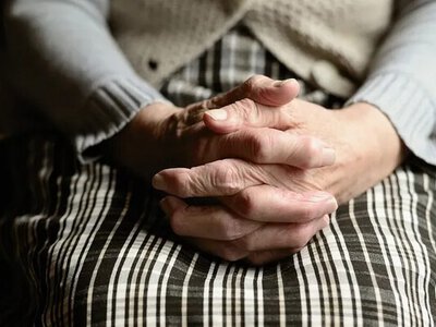 Пенсионерам 65+ выплатят по 3 700 грн: государство запускает новую программу поддержки