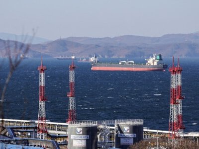 Экспорт российской нефти вырос до максимума на фоне атак НПЗ Украиной