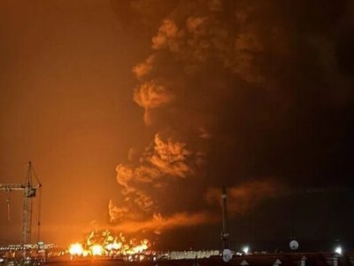 Вторые сутки продолжается пожар на нефтеналивном терминале в Феодосии, над городом плывет ядовитый дым