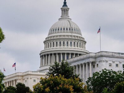 Шатдаун углубляется: Сенат США заблокировал правительственное спасение