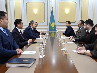 Министр иностранных дел Казахстана провёл встречу с Генеральным секретарём ТюркПА