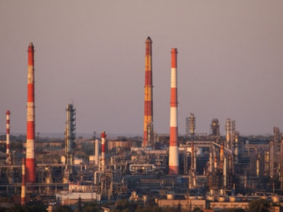 Россия стала отправлять нефть на переработку в Грузию на фоне украинских атак по НПЗ