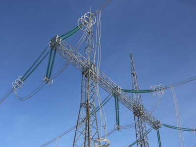 Из-за обстрелов РФ почти во всей Украине– аварийные отключения света. Задерживаются поезда 