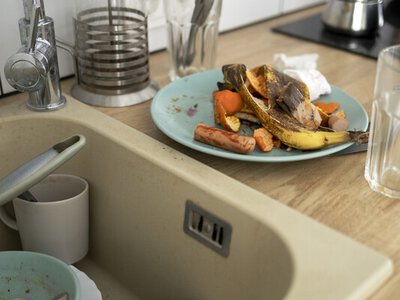 Не сливайте это в раковину: 9 продуктов, которые могут испортить трубы