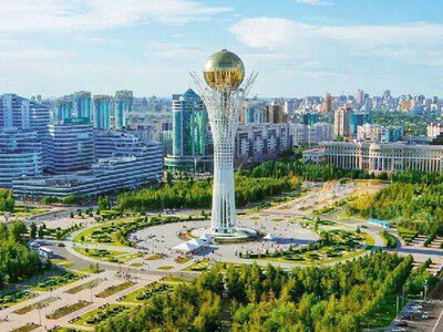«Менің Қазақстаным»: артисты и деятели культуры Астаны поздравили страну с Днем Республики