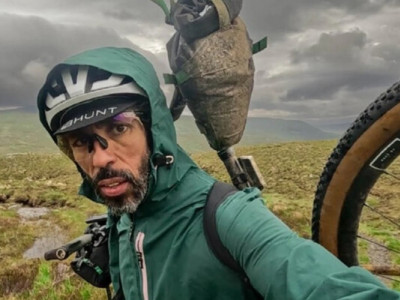 Арестованный в РФ велосипедист из Франции, пытавшийся побить мировой рекорд, покинул Россию после суда