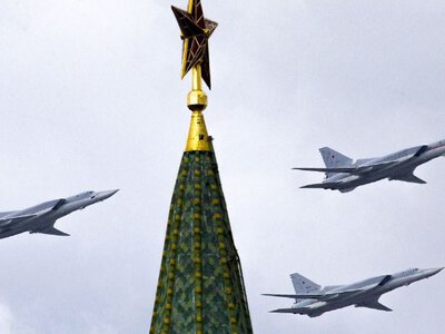 Дроны ударили по Москве: российские власти пытаются скрыть масштабы