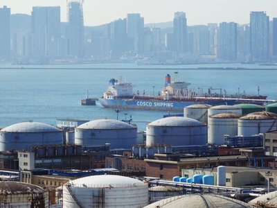 США наложили санкции на российских нефтяных гигантов. Как на это отреагирует Китай, главный покупатель черного золота?