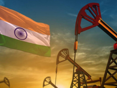  Индия ищет пути продления закупок российской нефти после санкций США – Bloomberg 