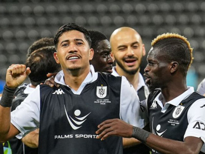 Рекорд Нефтчи и сильный старт Абубакара