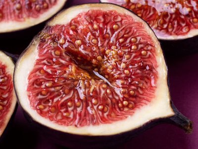 Вкусный, но коварный: врач раскрыла, кому инжир может навредить сильнее, чем сахар