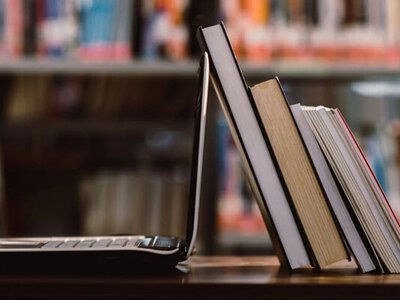 В Украине запускают программу Деньги ходят за учителем: что это и какие условия для педагогов