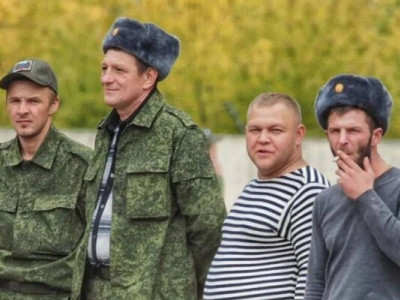 В центральном военном округе рф насчитали более 600 погибших из-за хаоса, антисанитарии и наркотиков - ГУР