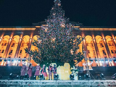 Главная елка Грузии переедет на площадь Республики