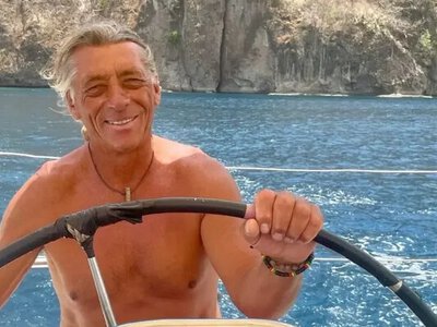 «Я не считаю свой возраст преклонным»: история 65-летнего украинца, живущего на яхте без пенсии