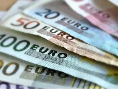 Впервые в истории. Украина вернула из-за границы деньги, украденные по коррупционной схеме