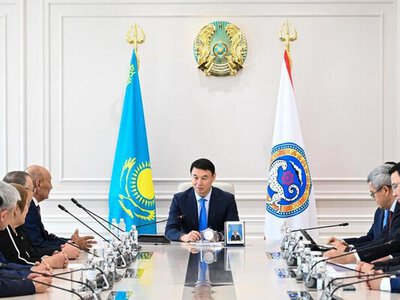 В Алматы наградили работников агропромышленного комплекса государственными наградами